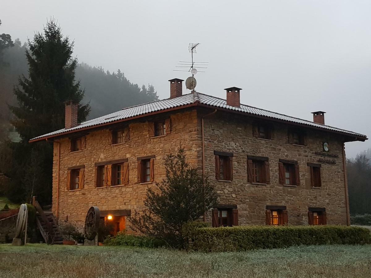 Agroturismo Iberreko Errota Мухика Экстерьер фото